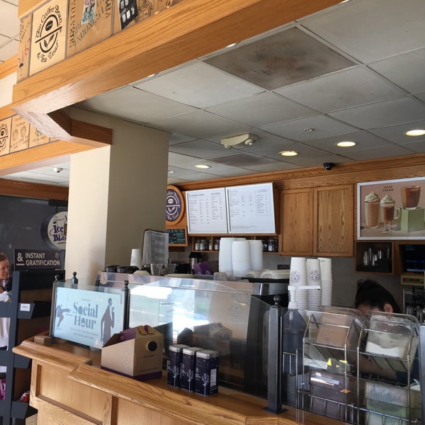 Photo taken at The Coffee Bean &amp; Tea Leaf by Scott D. on 3/19/2019