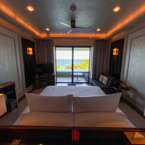 Photo taken at Baba Beach Club Hua Hin Luxury Hotel by Kamol C. on 9/25/2020