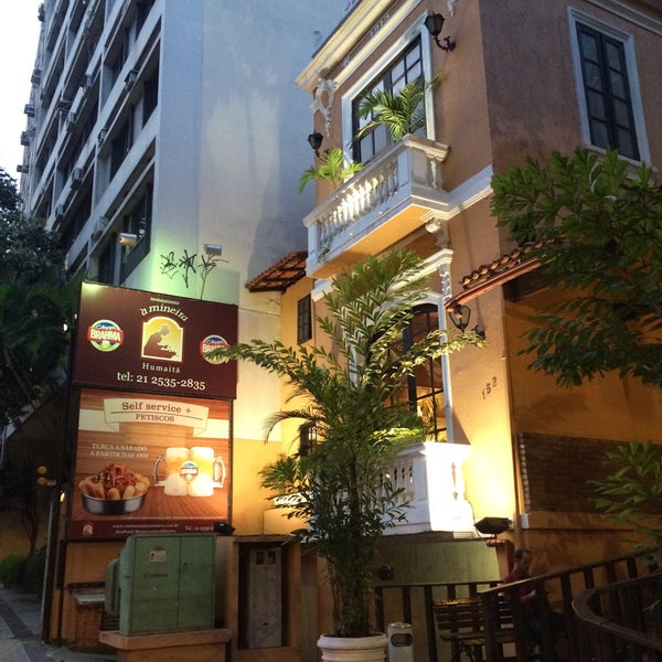 Foto diambil di Restaurante À Mineira oleh Kamol C. pada 10/17/2015