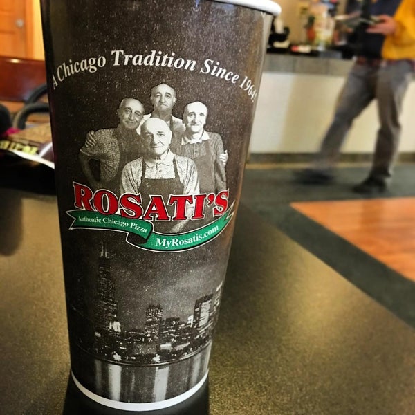 Photo taken at Rosati&#39;s Pizza by Roberto D. on 2/13/2016