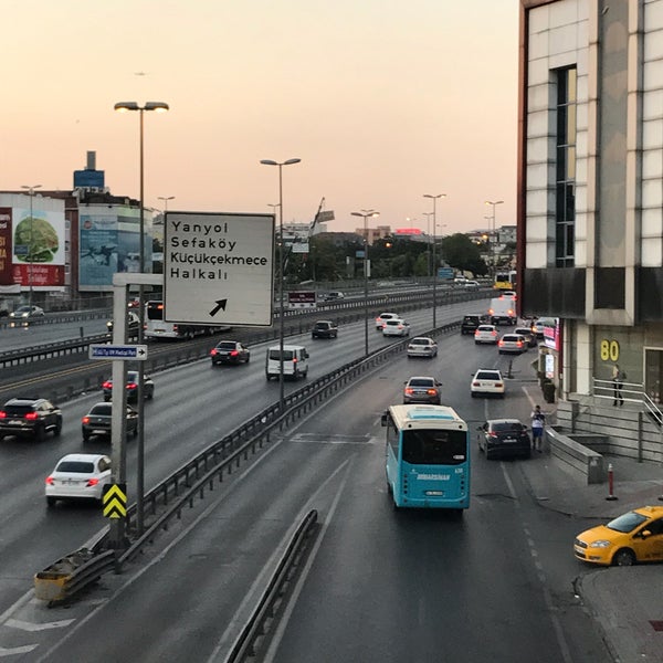 Foto scattata a Ramada Encore Airport İstanbul da Arif Bey Diyeceksiniz 🤠 a. il 7/9/2017