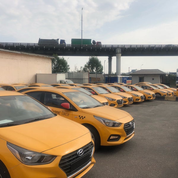 автомобильный 10 москва. гараж на 10 машин. дхо киа сид 2010. автомобильный 10 москва. тц формула x автосалон.