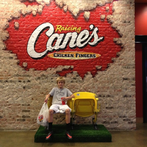 9/4/2013にJoe C.がRaising Cane&#39;s Chicken Fingersで撮った写真