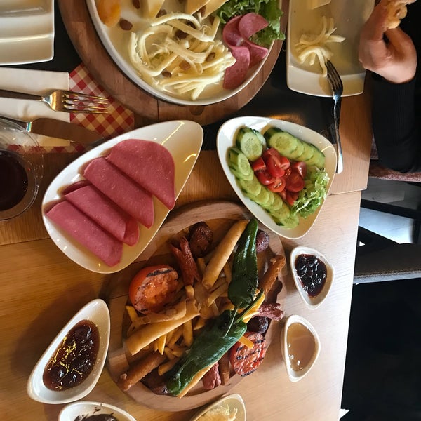 Photo taken at Senso Cafe &amp; Restaurant by DERYA K. on 1/14/2018