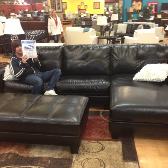 Ashley HomeStore Green Bay, WI