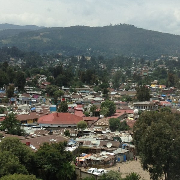 รูปภาพถ่ายที่ Hilton Addis Ababa โดย Tom S. เมื่อ 7/17/2013