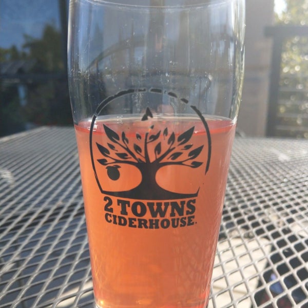 Photo taken at 2 Towns Ciderhouse by Bob S. on 10/11/2019