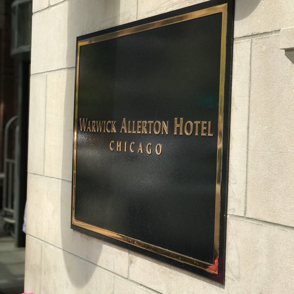 Das Foto wurde bei Warwick Allerton Hotel Chicago von William v. am 4/26/2017 aufgenommen
