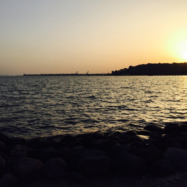 5/17/2015 tarihinde M.can -.ziyaretçi tarafından Bayraklı Sahili'de çekilen fotoğraf