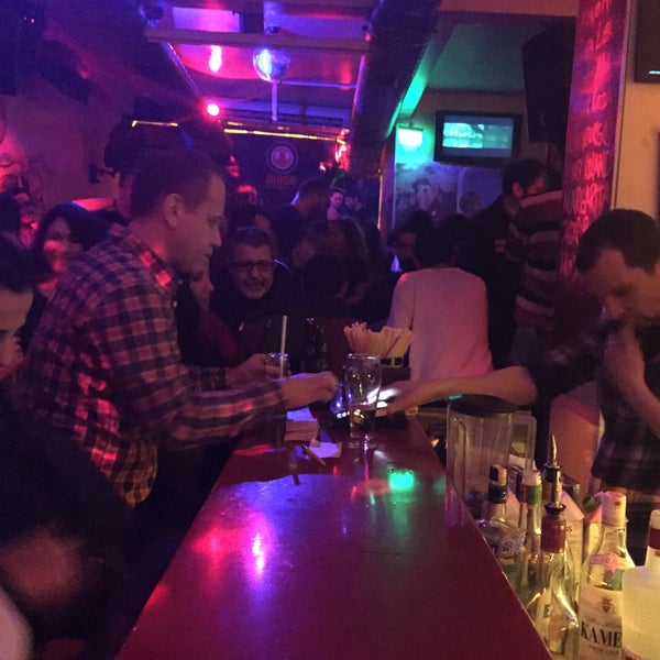 Foto diambil di Mono Bar oleh Yaşam Koçu Oğuz pada 1/9/2015