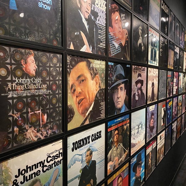 1/3/2022에 G님이 Johnny Cash Museum and Bongo Java Cafe에서 찍은 사진