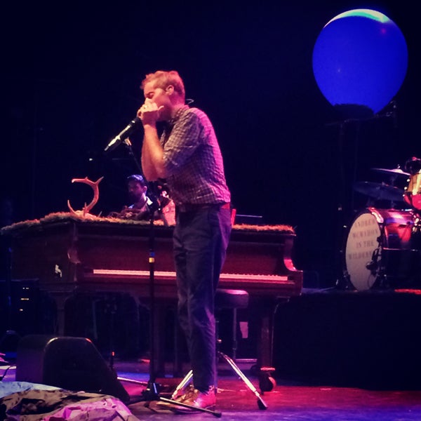 Foto tirada no(a) The National por Deanna G. em 6/20/2015