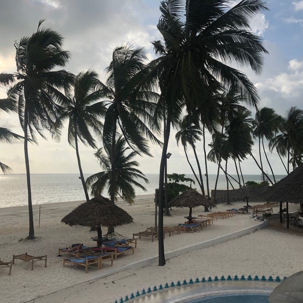 African Sun Sand Sea Занзибар