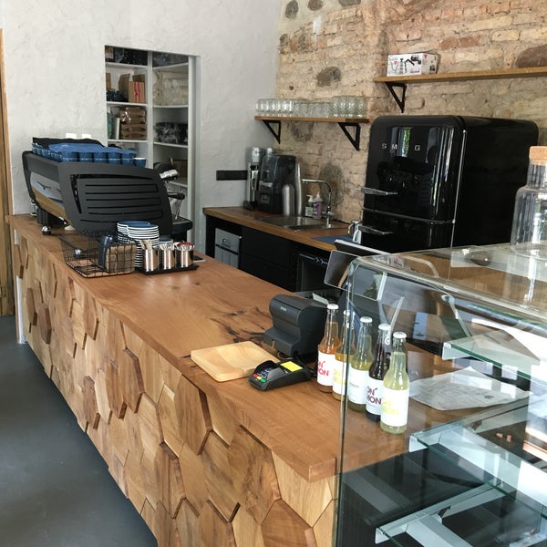 The third Taste Map location. Dedicated to professional approach to great coffee, interior and taste. A lot of wood, moss in the interior and fantastic espresso shots with VA  Black Eagle Gravitech !