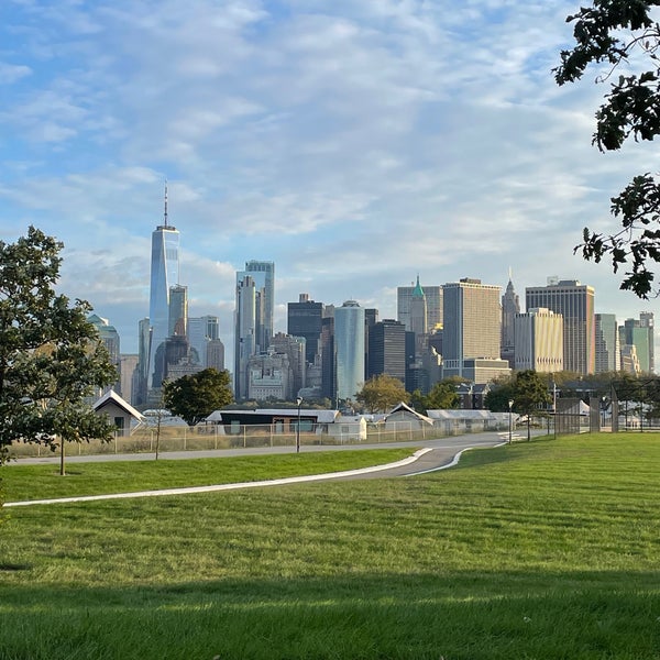 Photo taken at Governors Island by Tomohito on 10/9/2023