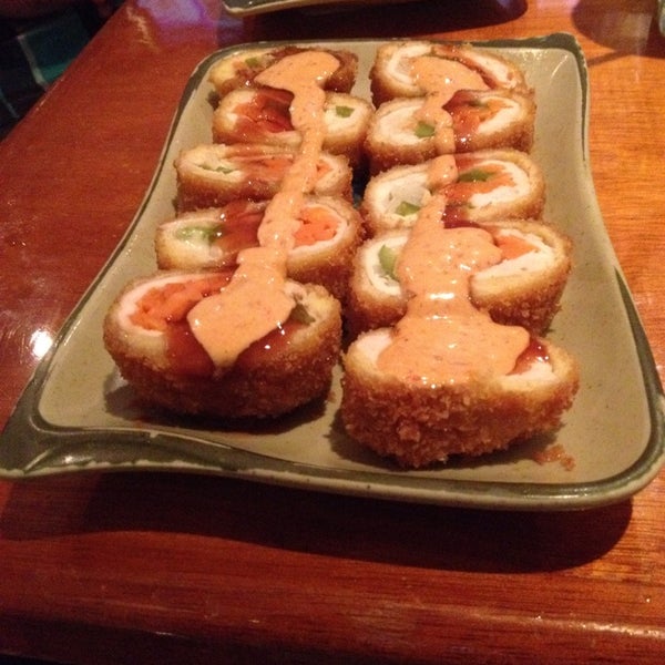 รูปภาพถ่ายที่ Sushi Akky โดย Karen A. เมื่อ 8/14/2014