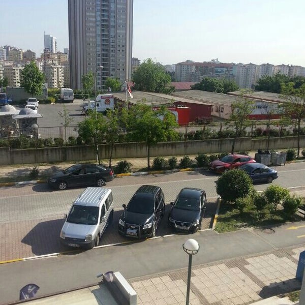 รูปภาพถ่ายที่ Turkuaz Toplantı Salonları โดย Mehmet S. B. เมื่อ 5/13/2014