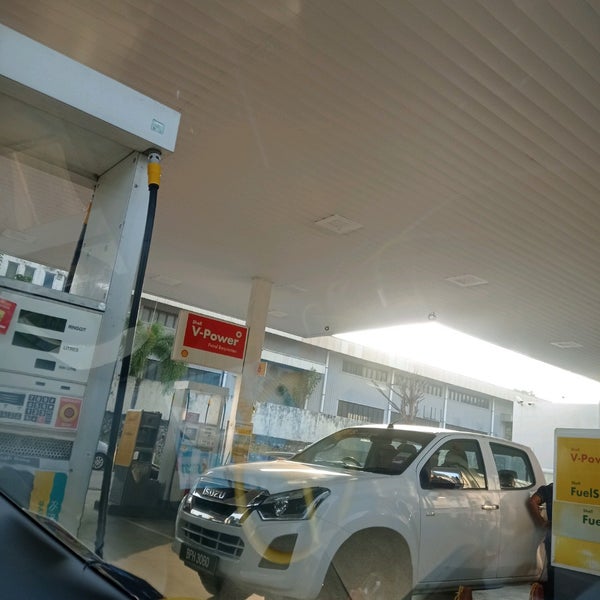 Photo taken at Shell by Puchong on 1/28/2022