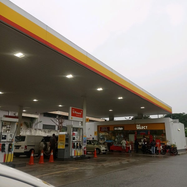 Photo taken at Shell by Puchong on 2/11/2022