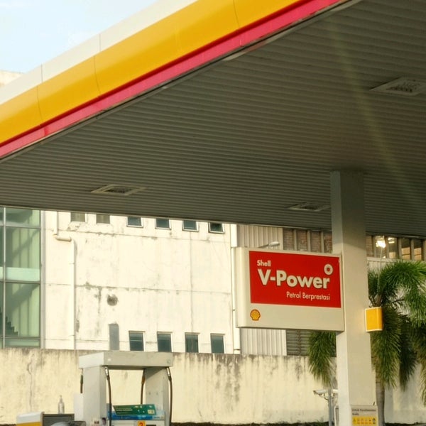 Photo taken at Shell by Puchong on 6/24/2022