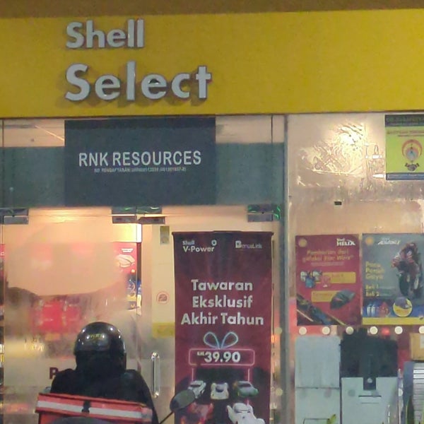 Shell Rümlang Shell - Fuel Station