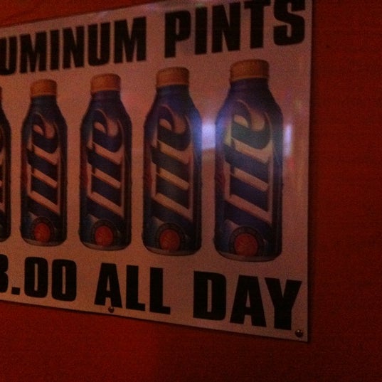 House Divided Bar and Grill - 4 tips