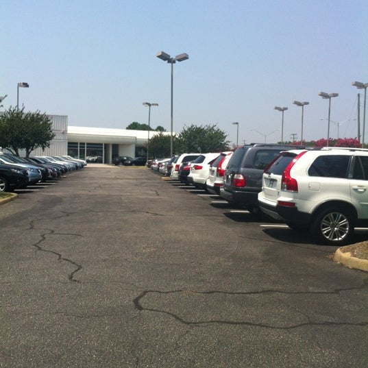 Priority Lexus Virginia Beach 78 ziyaretçidan 4 tavsiye