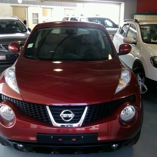 Fotos en Nissan Plaza Oeste plaza oeste