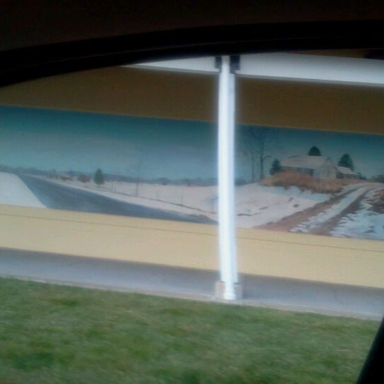 Photo taken at Lebanon Outlet Marketplace by Kelly D. on 5/18/2012