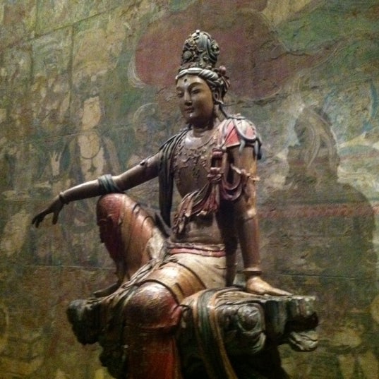 Photo taken at Nelson-Atkins Museum of Art by Paige F. on 3/30/2012