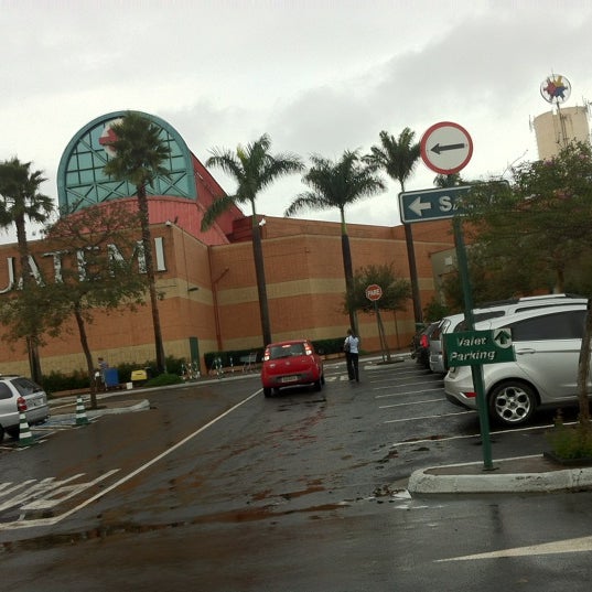 รูปภาพถ่ายที่ Shopping Iguatemi โดย Daniel D. เมื่อ 6/5/2012