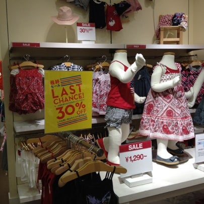 Photos At Gap 二子玉川 4 Tips