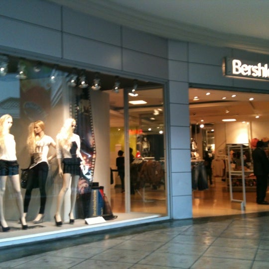 Bershka - Clothing Store