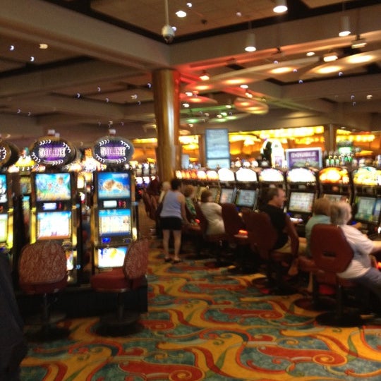 Riverwind casino poker room hours online