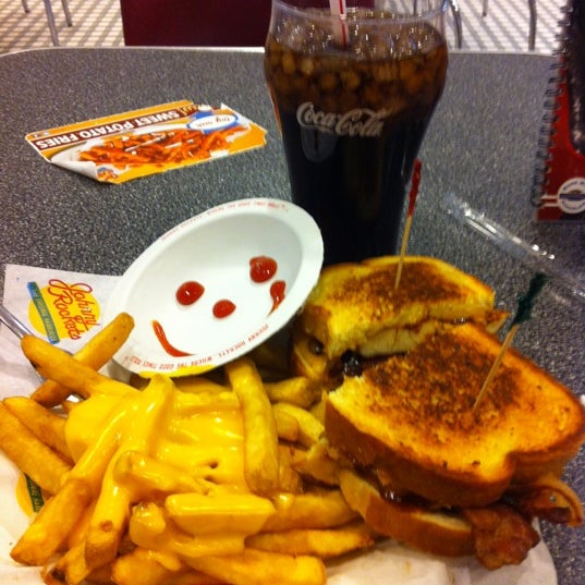 Johnny Rockets (Now Closed) - George Washington University - 12 tips