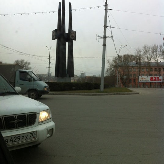 Площадь сибиряков гвардейцев новосибирск