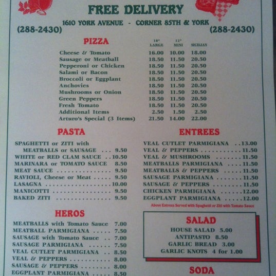 Foto tirada no(a) Arturo&#39;s Pizza por Jason O. em 2/28/2012