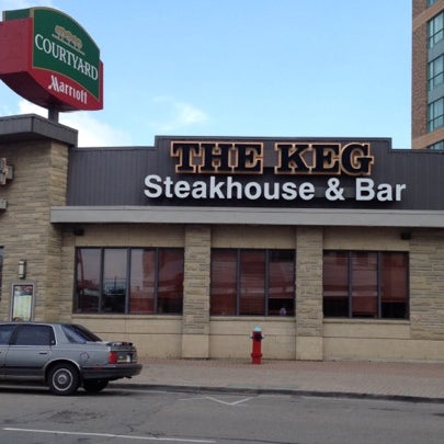 Photo taken at The Keg Steakhouse + Bar - Niagara Falls Courtyard by Caroline H. on 8/9/2012