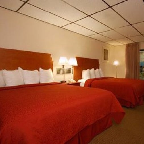 Photos At Quality Inn Suites Hotel In Salina