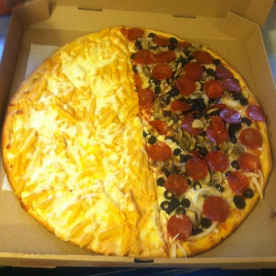 Foto scattata a Crustini Pizza da Donna T. il 8/20/2012