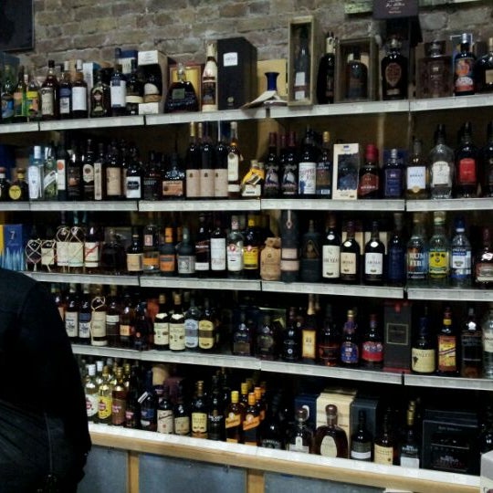2/3/2012에 John G.님이 The Whisky Exchange에서 찍은 사진