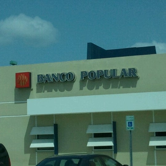 Banco Popular Las Catalinas Mall, Caguas (7872860011)