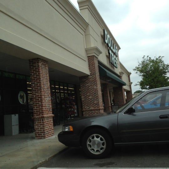 Dollar Tree Discount Store in Virginia Beach