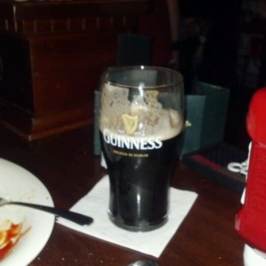 Das Foto wurde bei Cregeen&#39;s Irish Pub von Ken M. am 4/1/2012 aufgenommen