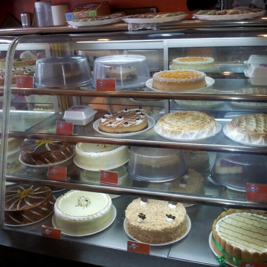 Domremi Panadería en Urdesa