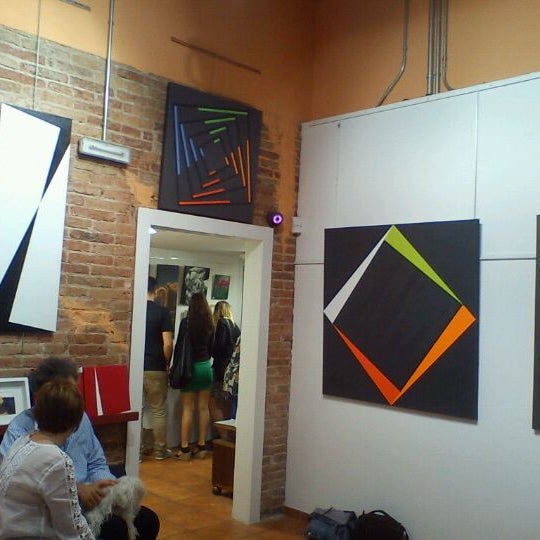 Das Foto wurde bei BCM Art Gallery von Katia P. am 6/9/2012 aufgenommen