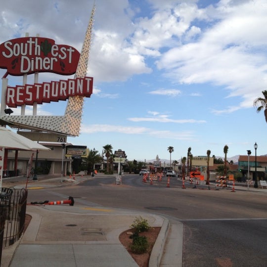 Foto tirada no(a) Southwest Diner por Rebecca M. em 8/31/2012