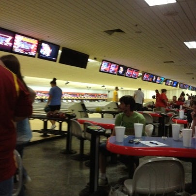 Photo taken at Sun Valley Lanes by Justin H. on 9/1/2012