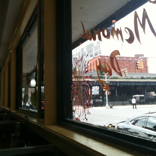6/9/2012にJess G.がStar On 18 Diner Cafeで撮った写真