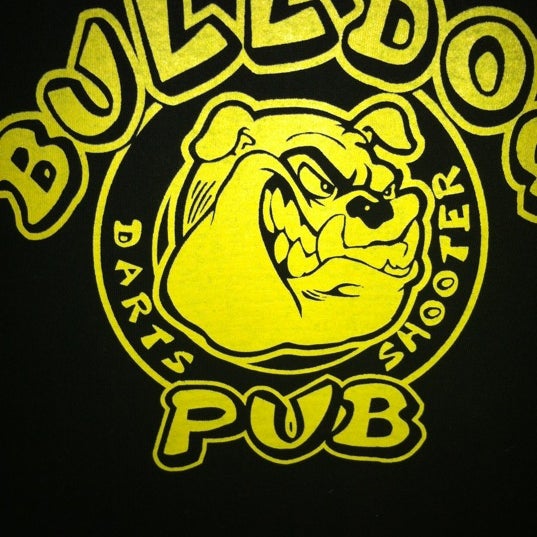 Снимок сделан в The Bulldog Pub пользователем Mike M. 3/9/2012